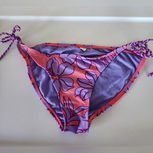 Floral bikini bottom